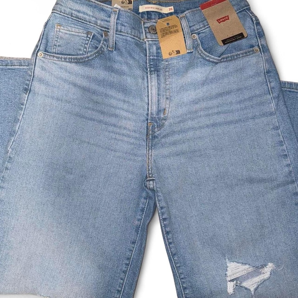 Levi's High Rise Wide Leg Jeans